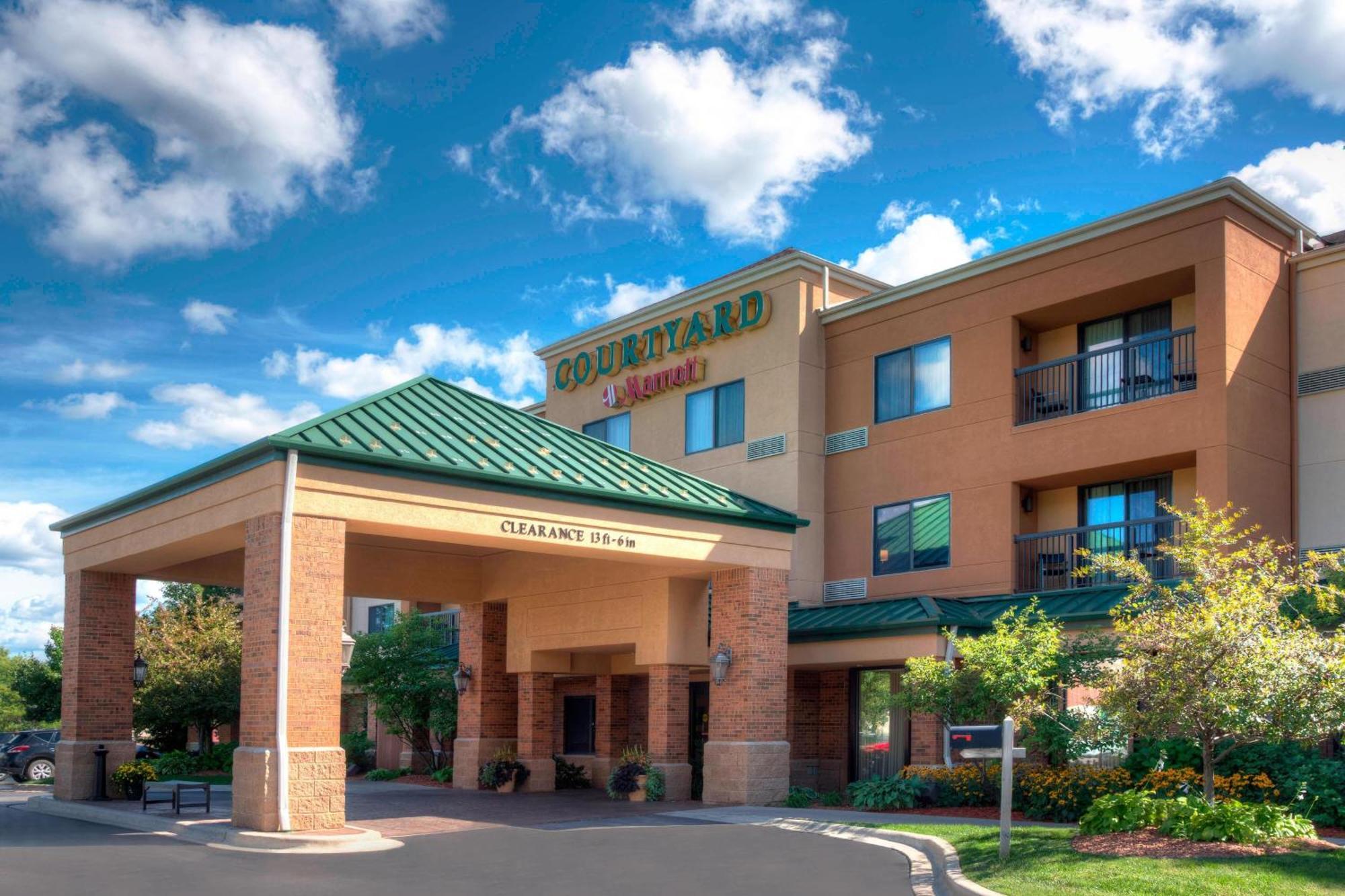 Courtyard By Marriott Traverse City Dış mekan fotoğraf